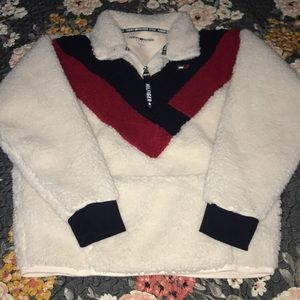 Tommy Hilfiger medium women fleece Never Worn !!